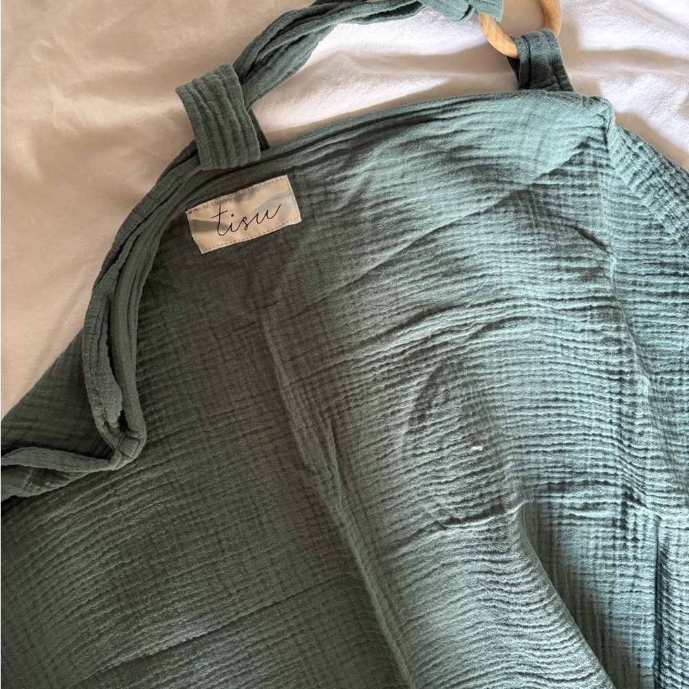 Tisu Teal Nursing Cover